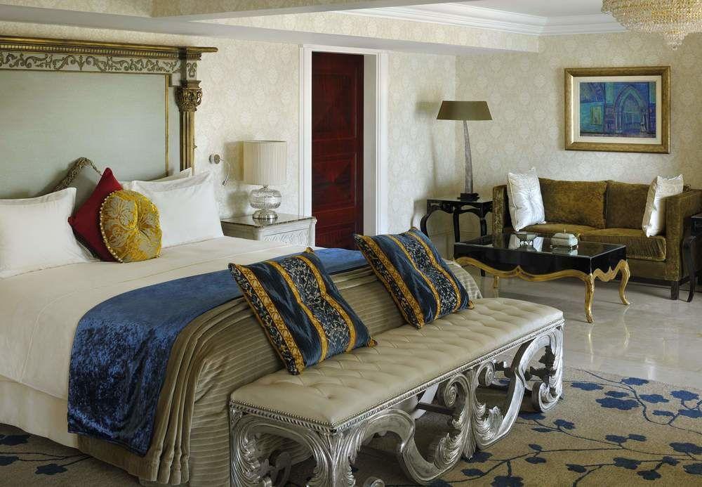 Hotel Marriott & Omar Khayyam Casino